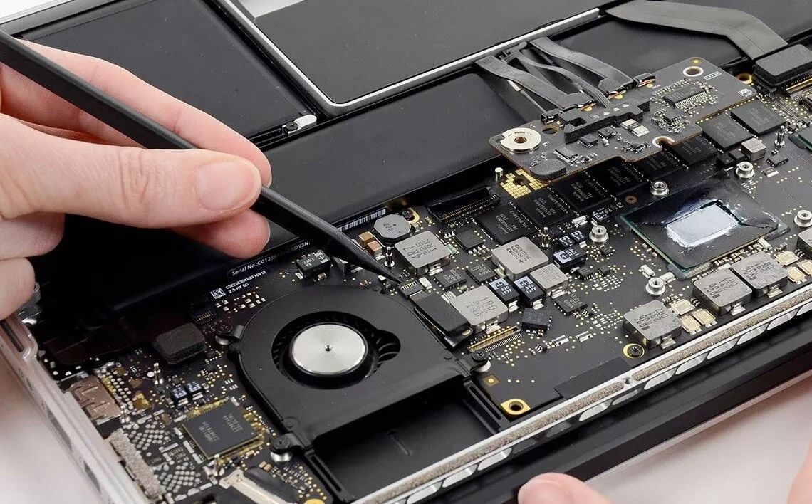 The Real Cost of MacBook Logic Board Repair in New York City (202 featured image